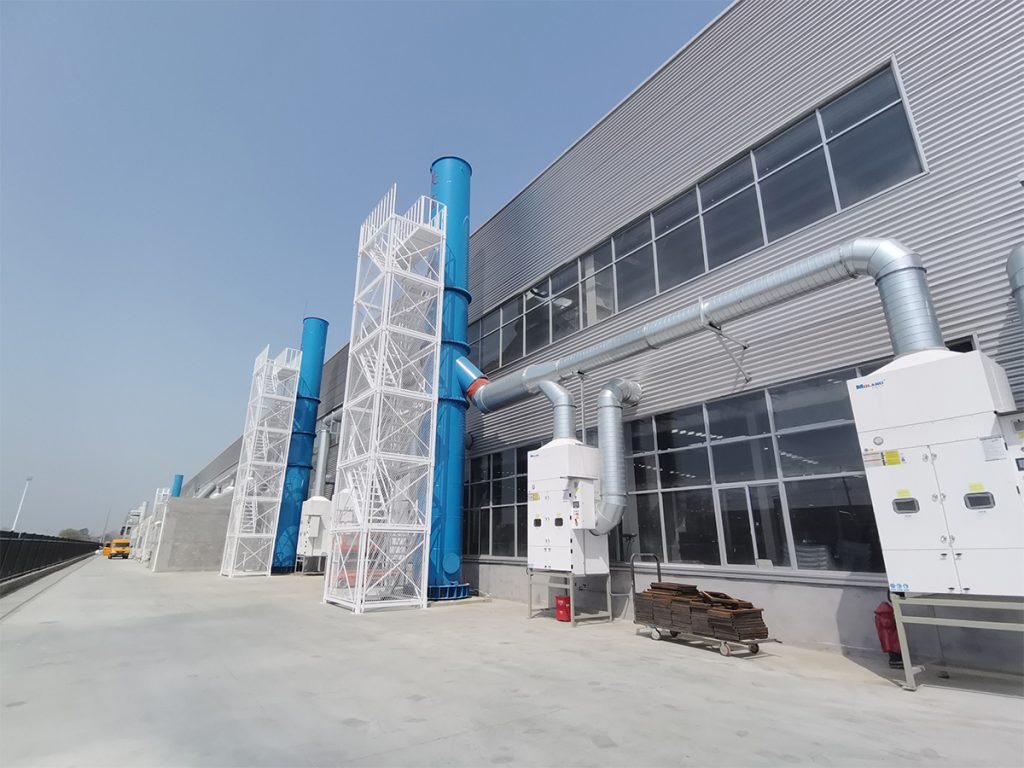 Welding fume extractor