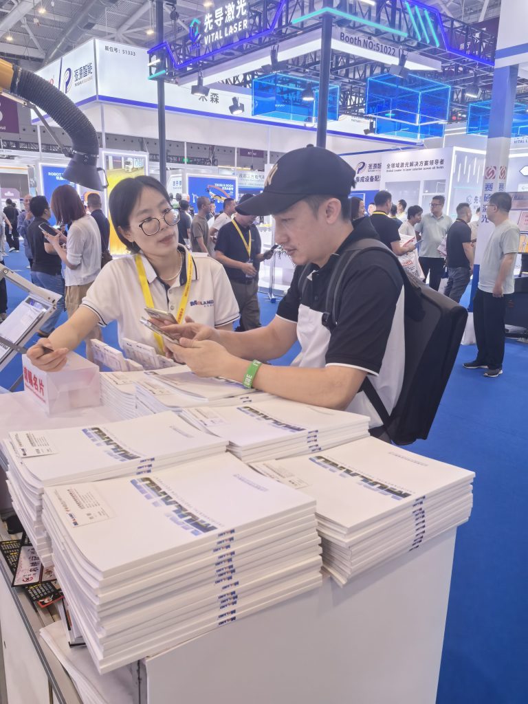MoLAND Essen Welding Fair 2026, welding fume extraction exhibition wrap-up, Beijing Essen Welding Fair summary, MoLAND booth 50736, welding fume extractor Shenzhen, PTFE membrane filter cartridge exhibition, centralized dust collection system demo, explosion-proof dust collector GB15577, mobile fume extractor MLWF series, welding workshop air quality solutions, welding fume extraction system design, intelligent dust collection PLC control, aluminum grinding explosion-proof extraction, MoLAND environmental protection, Essen Fair 2027, welding industry trade show China